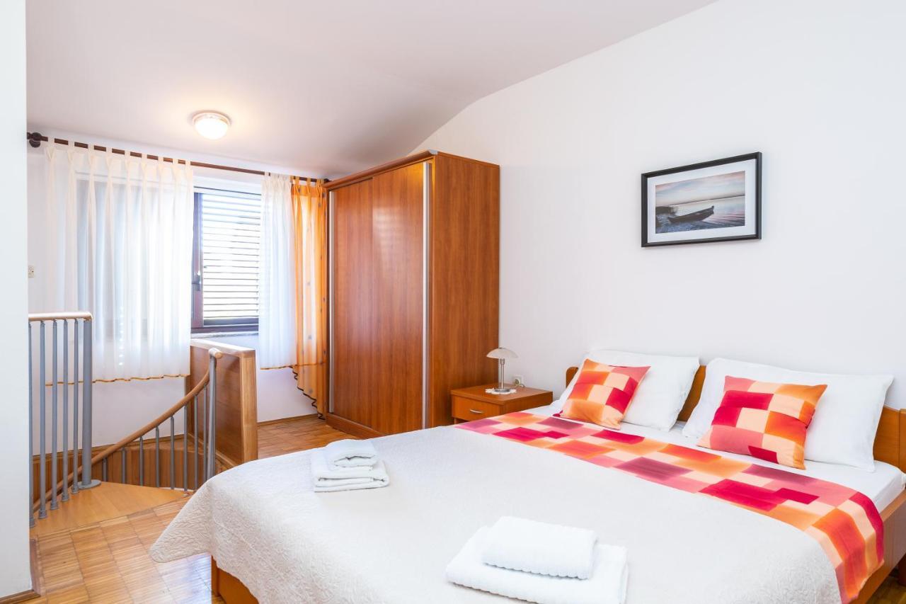 Maretic Apartman Medulin Kültér fotó